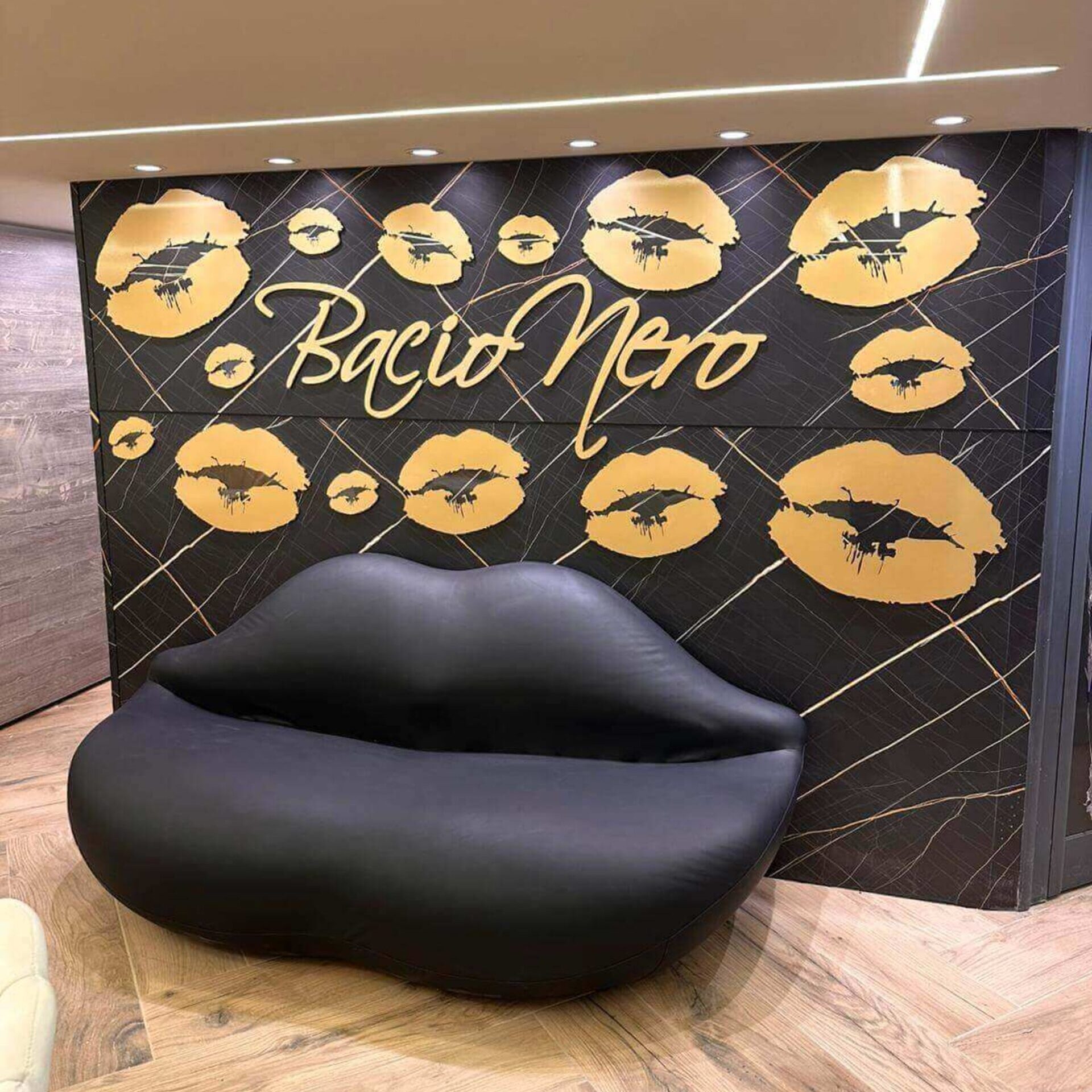 BACIO NERO STORE