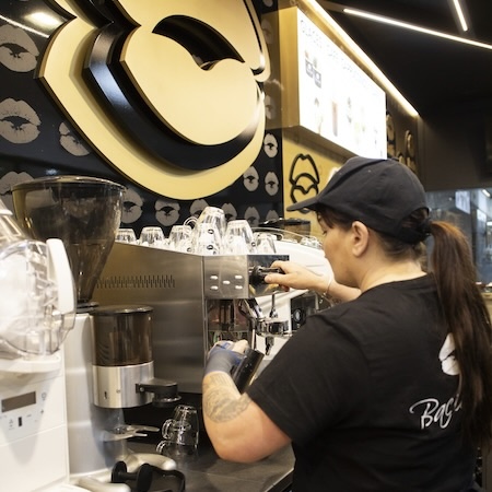 bacio nero canada québec